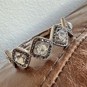 Paparazzi bracelet- w silver and rhinestones